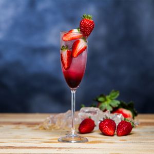 Taça de Champanhe 150ml Natural em Policarbonato - Linha Salut VEM